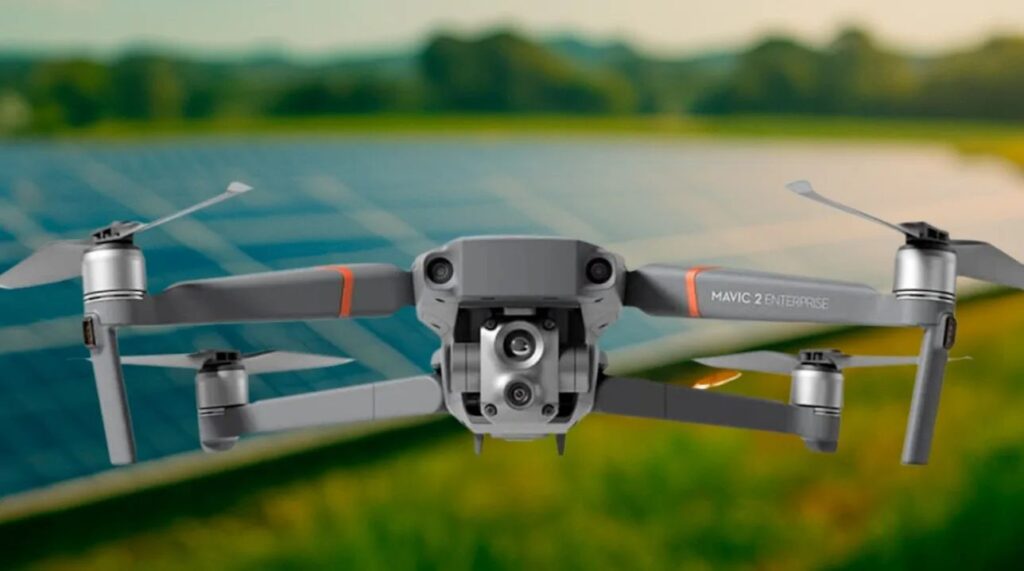 Optimum INDRONE: cómo funciona la solución para mejorar la operación de parques solares